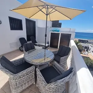 https://apt-2-bedroom-close-to-beach.in-canary-islands.com