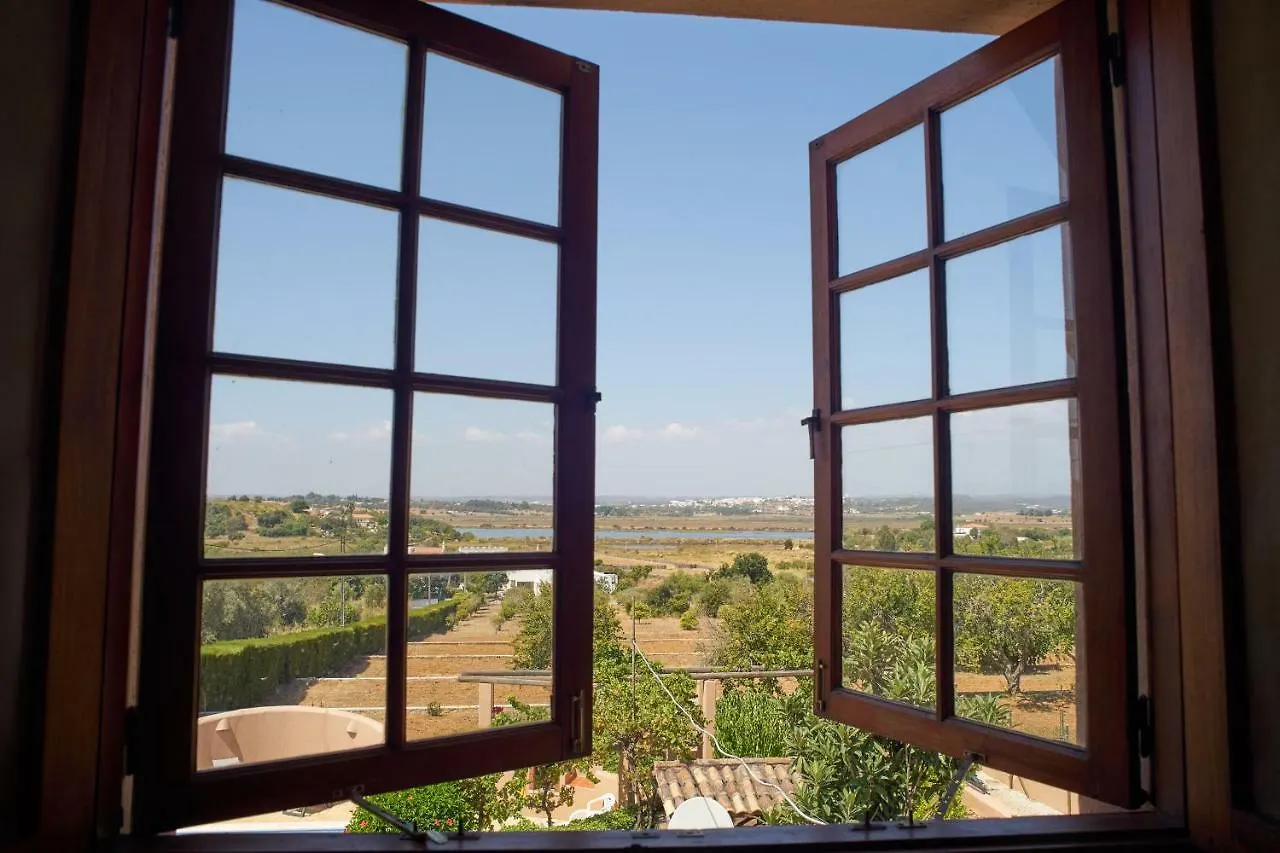 Villa O Monte: Charming Family Villa Near アルヴォル